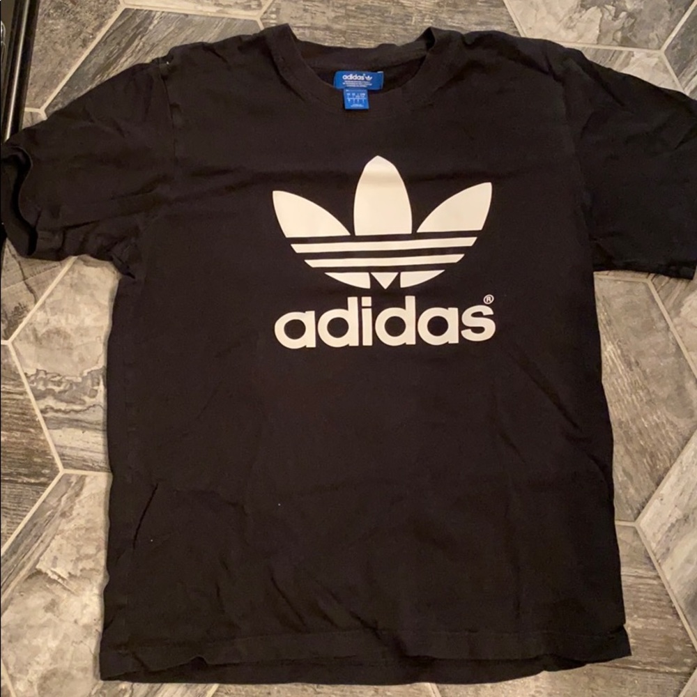 Adidas t shirt
